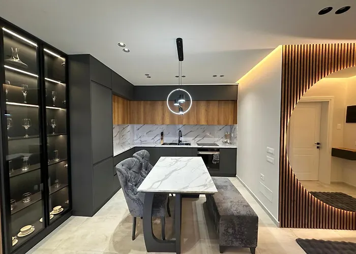 Sel Luxury Apartment's *