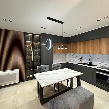 Sel Luxury Apartment's Apartment *