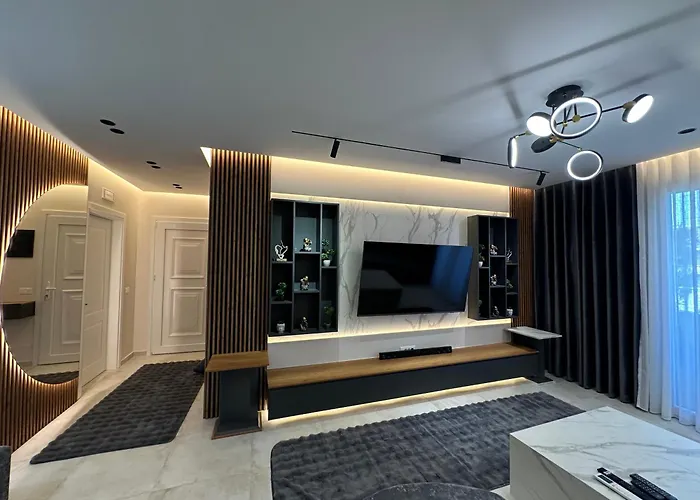 Sel Luxury Apartment's ドゥラス